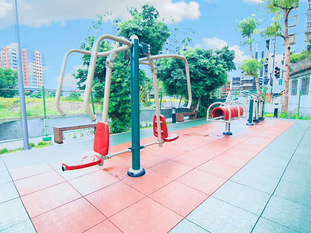 三峽國光段社會住宅區內公園現場照片