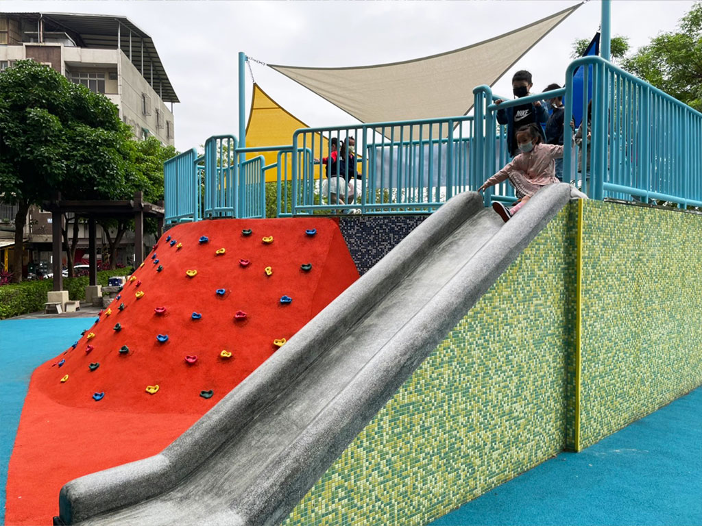 八里片仔溝公園照片