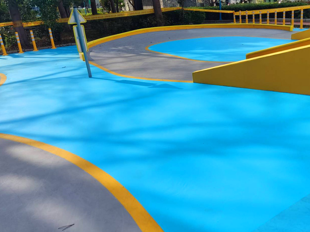 八里北河公園滑步車場地照片