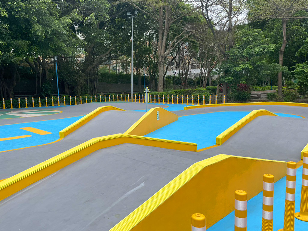 八里北河公園滑步車場地現場照片