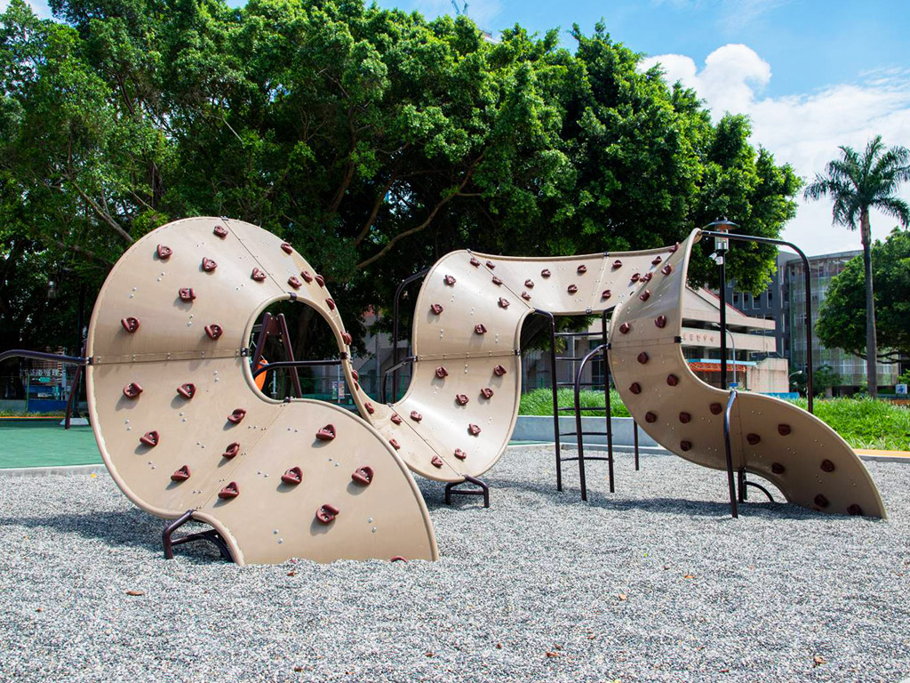 板橋第一運動場：海山路遊戲場現場照片