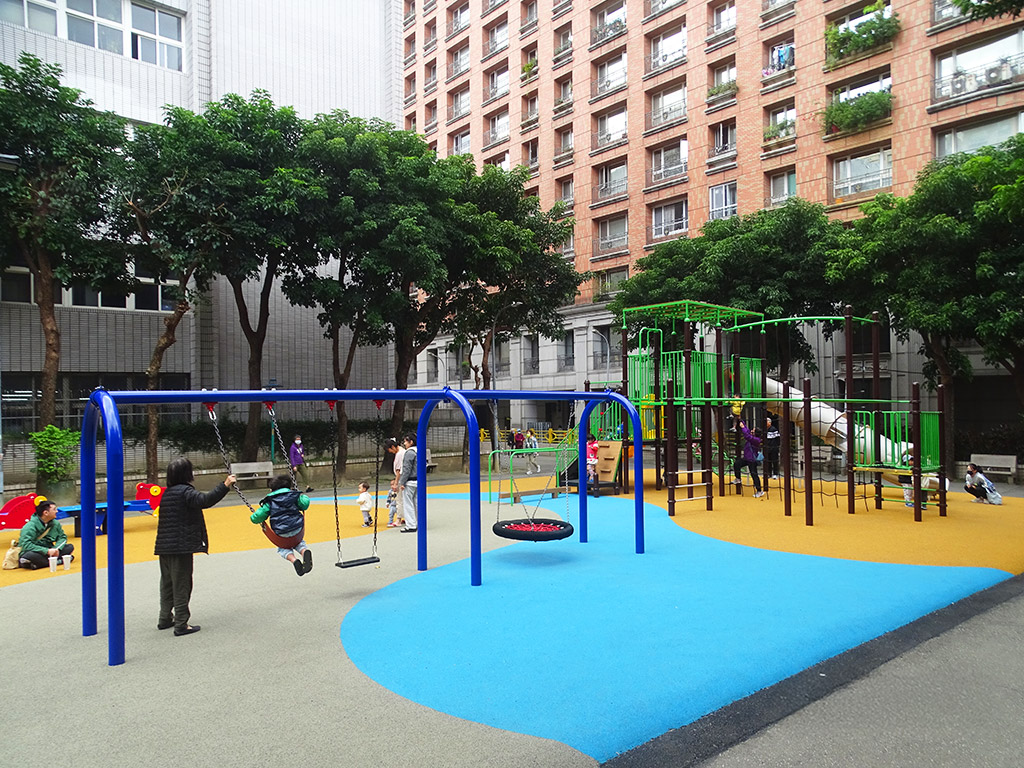 中和民樂人行廣場現場照片