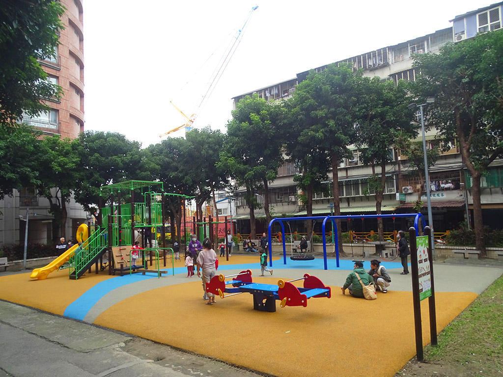 中和民樂人行廣場現場照片